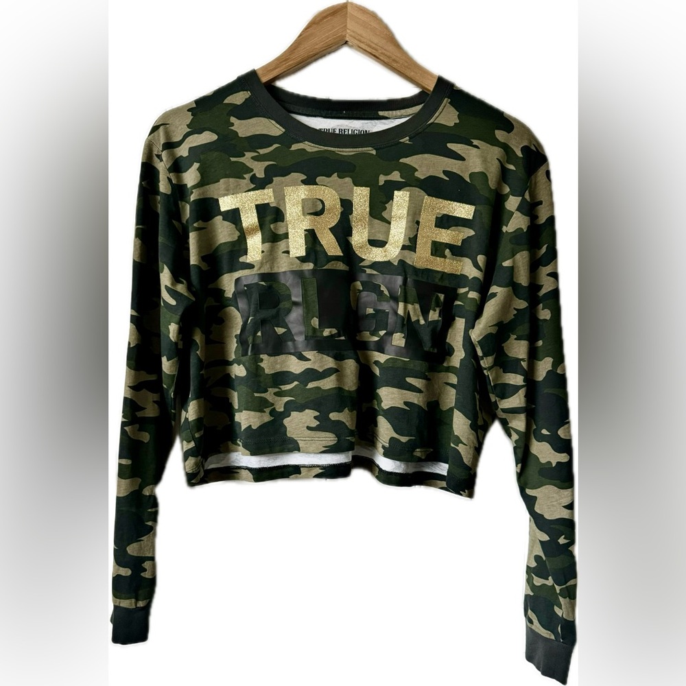 True Religion Women's Cropped Camo Long Sleeve Tee